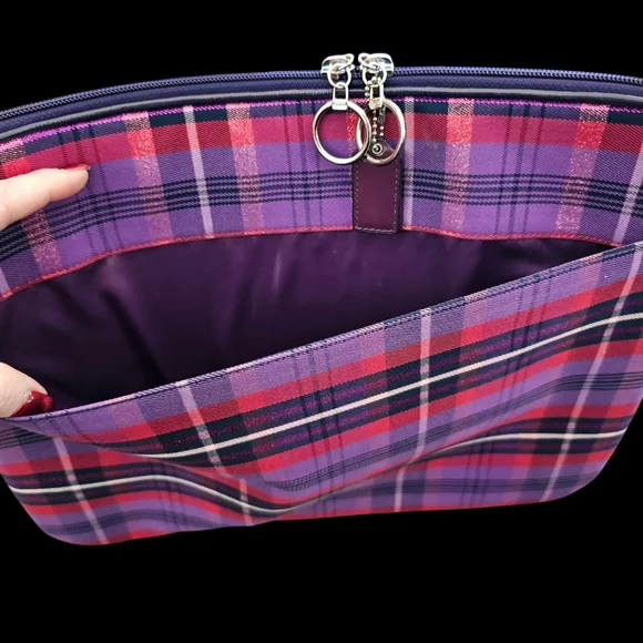 Coach NWOT Poppy Multicolored Nylon Soft Padded Laptop Sleeve